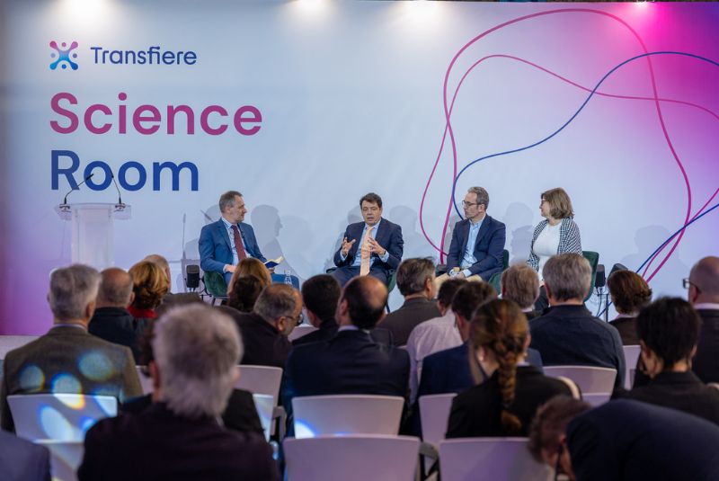 Transfiere 2026 Science Room